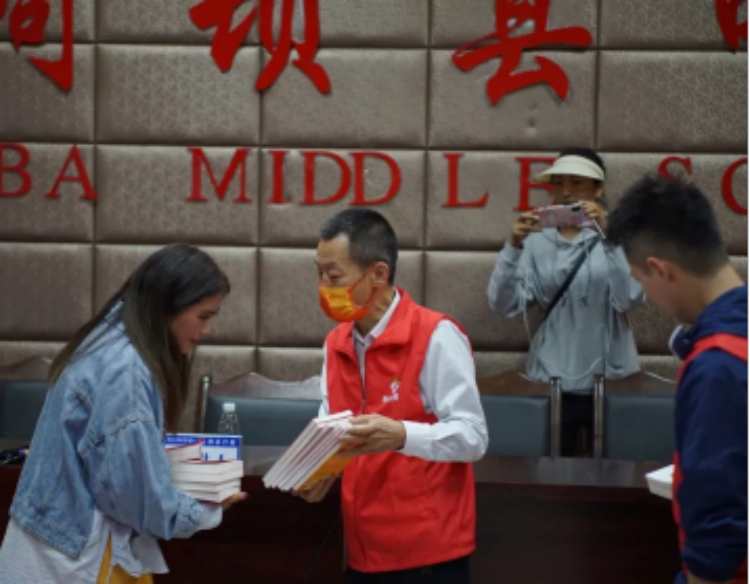 同心普法零距离 明炬律师“同心团”系列报道一1782.png