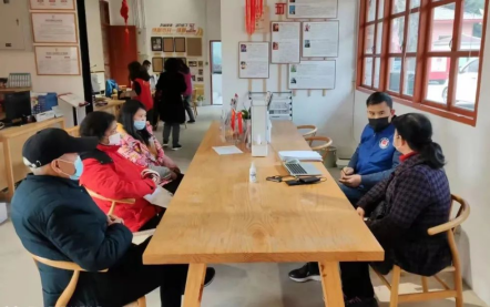 1667807269388338.png 【明炬公益】普法进社区 我为群众办实事219.png